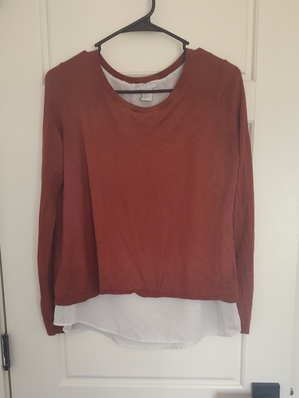 H&M Rust Crewneck Sweatshirt with White Layered Hem